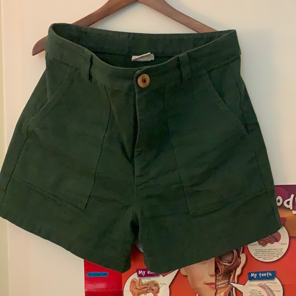 Beaton Linen utility shorts